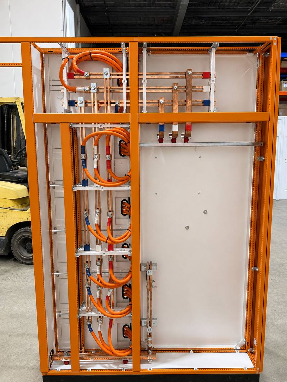 Busbar section of the 1000 A board